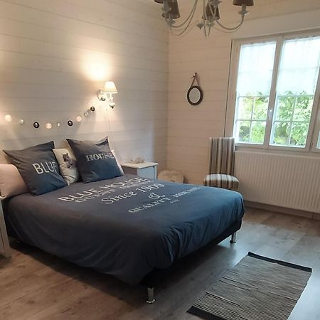 L'Ecureuil Gourmand, Chambre D'Hotes En Anjou Bleu Saint-Martin-du-Bois  エクステリア 写真
